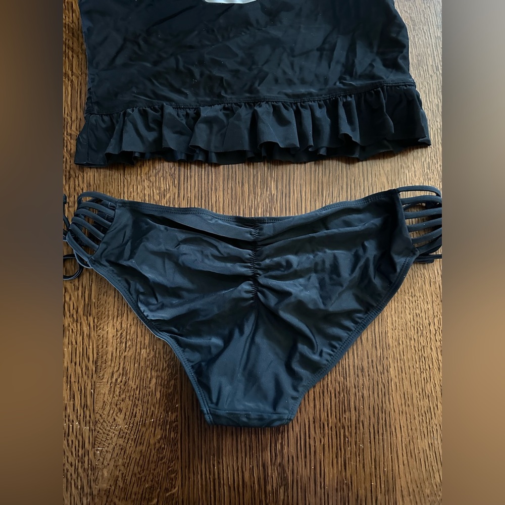 Black Ruffled Bikini Set - Picture 5 of 5
